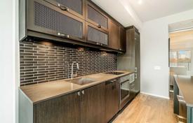 Apartment – Bathurst Street, Toronto, Ontario,  Canada for C$856,000