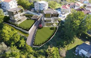 3-bedroom villa 230 m² in Tivat city for 750,000 €