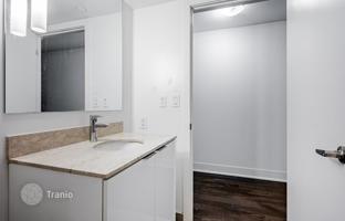 2-bedroom apartment in Bay Street for C$840,000