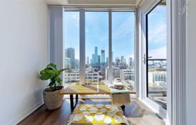 Apartment – Richmond Street West, Old Toronto, Toronto,  Ontario,   Canada for C$946,000