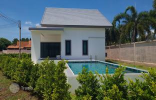 3-bedroom villa 180 m² in Pattaya for $158,000