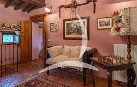 Cortona (Arezzo) — Tuscany — Rural/Farmhouse for sale for 670,000 €