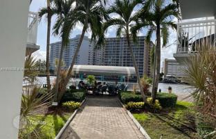 1-bedroom apartments in condo 65 m² in Hallandale Beach for $255,000