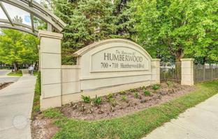 5-bedroom apartment in Etobicoke for C$730,000