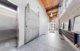 4-bedroom apartment in Dundas Street West for C$957,000