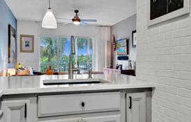 Apartment – Pompano Beach, Florida, USA for $375,000