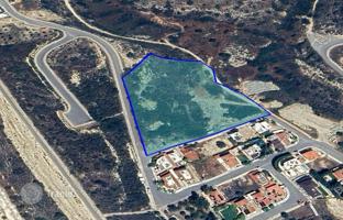 Land plot 12,375 m² in Limassol for 1,800,000 €