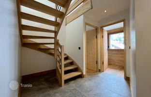 3-bedroom mansion 183 m² in Saint-Martin-de-Belleville for 1,399,000 €