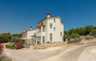 3-room house 122 m² in Trget for 550,000 €