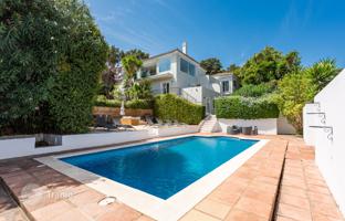 6-bedroom villa 542 m² in Sotogrande for 1,750,000 €