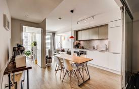 Apartment – Wood Street, Old Toronto, Toronto,  Ontario,   Canada for C$1,106,000