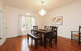 Townhome – North York, Toronto, Ontario,  Canada for C$2,203,000