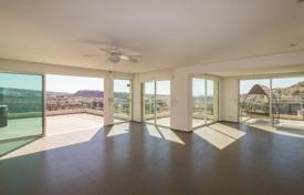 Penthouse in Limassol with 4 bedrooms, Germasogeia for 420,000 €