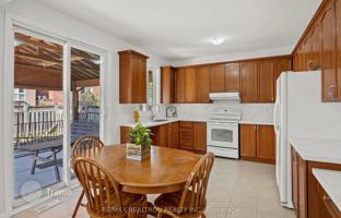 11-bedroom house in Scarborough for C$1,342,000