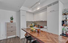 Apartment – Peter Street, Old Toronto, Toronto,  Ontario,   Canada for C$809,000