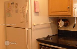4-bedroom house 150 m² in Pembroke Pines for $450,000
