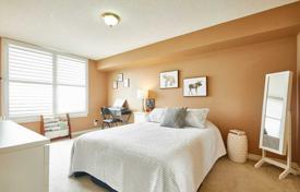 Apartment – Eglinton Avenue East, Toronto, Ontario,  Canada for C$864,000