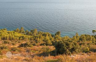 Land plot 17,698 m² in Hvar for 1,062,000 €