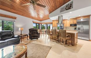 3-bedroom house 282 m² in Miami for $852,000