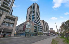 Apartment – Bathurst Street, Toronto, Ontario,  Canada for C$712,000
