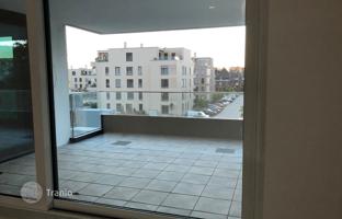 Modern one-bedroom apartment in Düsseldorf, German for 750,000 €