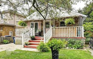 10-bedroom house in Scarborough for C$1,456,000