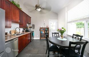 8-bedroom house in Scarborough for C$1,223,000