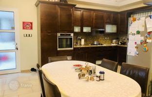 4-bedroom cottage 285 m² in Mouttagiaka for 2,600,000 €