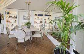 2-bedroom penthouse 200 m² in Barcelona for 18,500 € per week