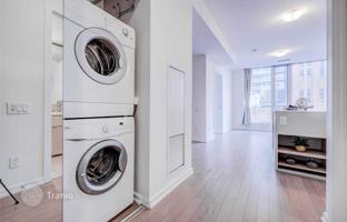 4-bedroom apartment in Peter Street for C$851,000