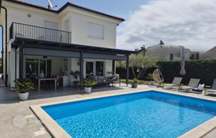 3-room house 140 m² in Porec for 580,000 €