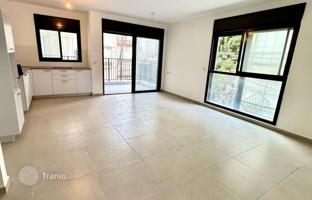 3-bedroom apartment 75 m² in Bat Yam for $667,000