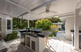 4-bedroom house 370 m² in Miami Beach for $5,150,000
