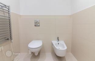 3-bedroom apartment 132 m² in Central District for 425,000 €