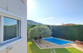 Luxury villa with two apartments, a garden and a swimming pool, 500 meters from the beach, Theologos, Greece for 820,000 €
