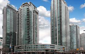Apartment – Yonge Street, Toronto, Ontario,  Canada for C$748,000
