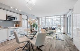 Apartment – Capreol Court, Old Toronto, Toronto,  Ontario,   Canada for C$850,000