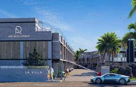 A beautiful three -story four -room villa is sold near the sea for $150,000