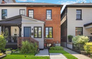 7-bedroom townhouse in Old Toronto for C$1,916,000