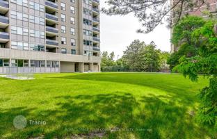4-bedroom apartment in Emmett Avenue for C$714,000