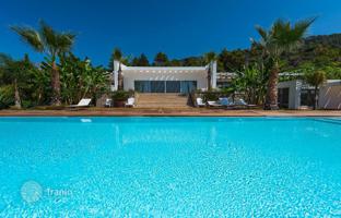 5-bedroom villa 300 m² in Ölüdeniz for 316,511,000 TRY
