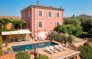 5-bedroom villa in Peccioli for 2,500,000 €