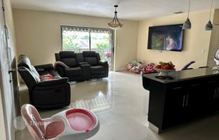 2-bedroom apartments in condo 72 m² in Hialeah for $260,000