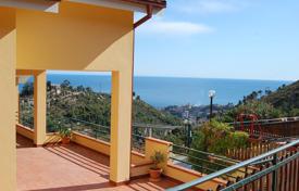 Villa with sea view in Sanremo for 420,000 €