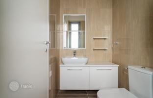 3-bedroom penthouse 170 m² in Mouttagiaka for 800,000 €