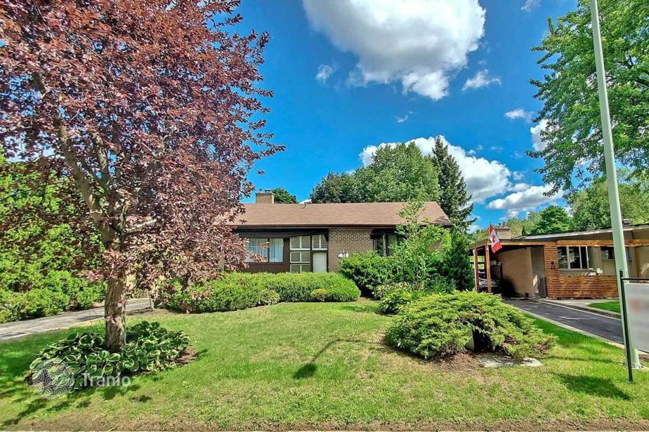 Townhome for sale in North York, Canada — listing 1890215