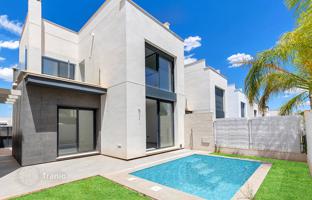 3-bedroom villa 140 m² in Orihuela Costa for 319,000 €