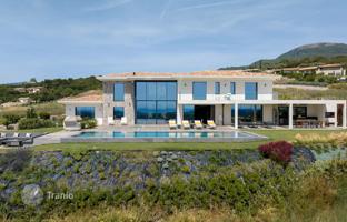 6-bedroom villa in Roquefort-les-Pins for 7,400,000 €