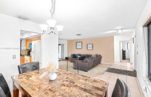3-bedroom house 240 m² in Cooper City for $690,000