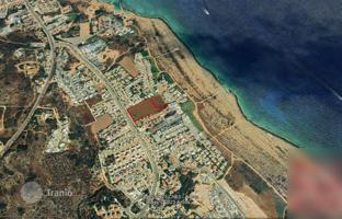 Land plot 6,888 m² in Famagusta for 2,100,000 €